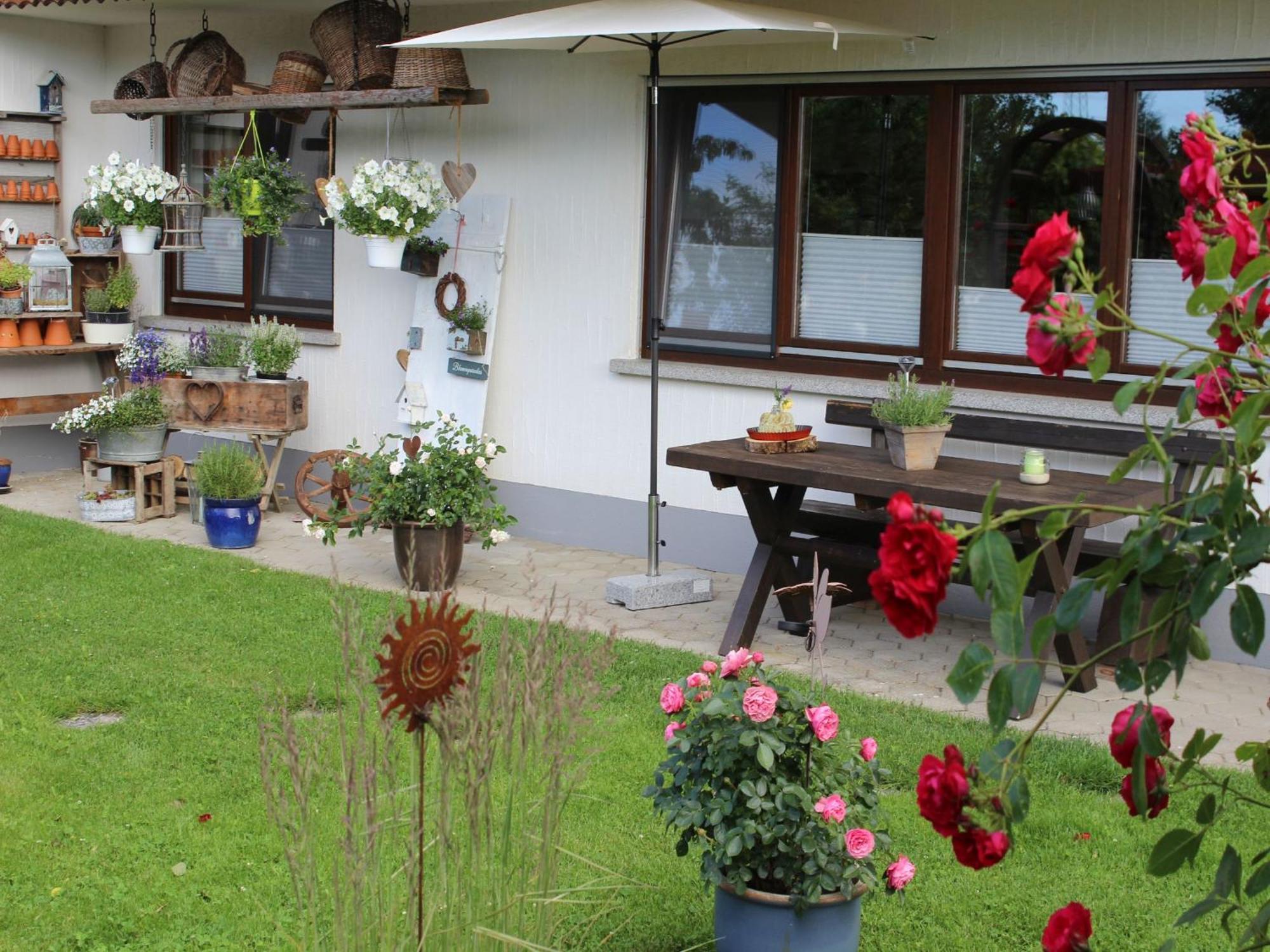 Ferienwohnung Haus Am Roetenberg Grafenhausen Exteriör bild